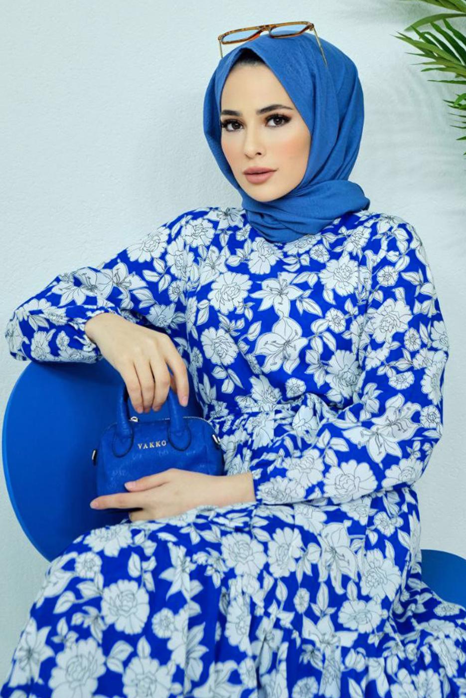 Vêtements hijab BLEU MARINE ROBE CEINTURÉE MOTIF FLEURI 32140