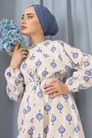 Tesettür giyim MAVİ ETEĞİ BÜZGÜLÜ DESENLİ KETEN ELBİSE 3632 