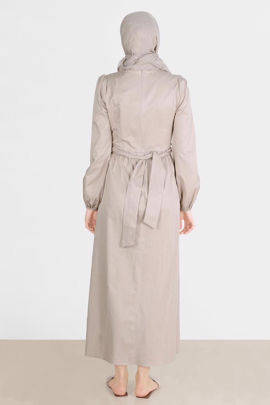 Tesettür giyim BEJ ALVİNA BAĞLAMA DETAYLI ELBİSE T 42611