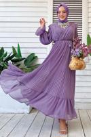 Tesettür giyim MOR PİLİSELİ ŞİFON ELBİSE T 4263	