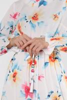 Tesettür giyim BEJ ALVİNA DESENLİ KREP ELBİSE T 42889