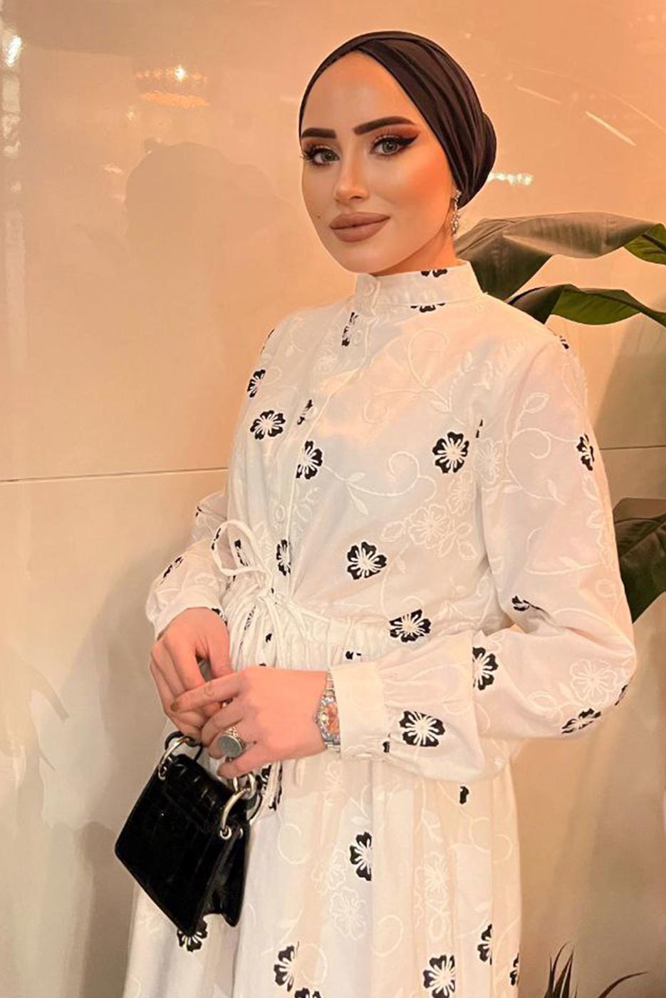 Tesettür giyim KREM ÇİÇEK BASKILI BELİ BÜZGÜLÜ ELBİSE 5137