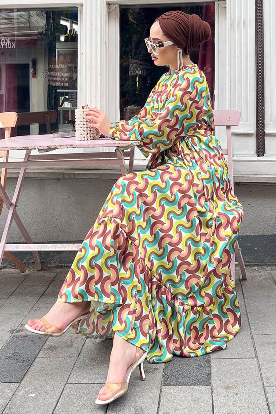 Tesettür giyim YEŞİL RENKLİ DESENLİ SATEN ELBİSE 6138 