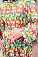 Tesettür giyim YEŞİL RENKLİ DESENLİ SATEN ELBİSE 6138 