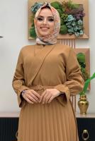 Tesettür giyim TURUNCU ETEĞİ PİLİSELİ KEMERLİ ELBİSE 7743 