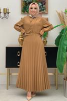 Tesettür giyim TURUNCU ETEĞİ PİLİSELİ KEMERLİ ELBİSE 7743 