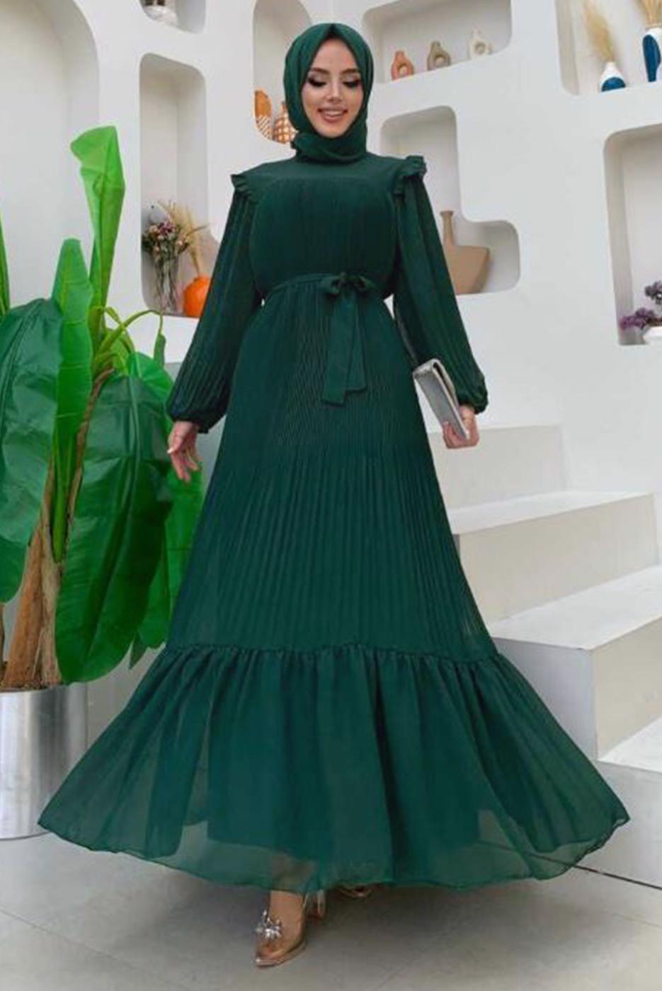 Tesettür giyim YEŞİL OMUZLARI FIRFIR DETAYLI PİLİSELİ ELBİSE 8263