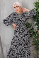 Tesettür giyim SİYAH ÇİÇEK DESENLİ ELBİSE 8352 