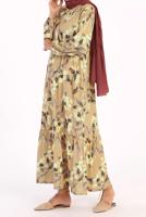 Tesettür giyim KAHVE MANŞETLERİ LASTİKLİ ÇİÇEKLİ ELBİSE 8732 