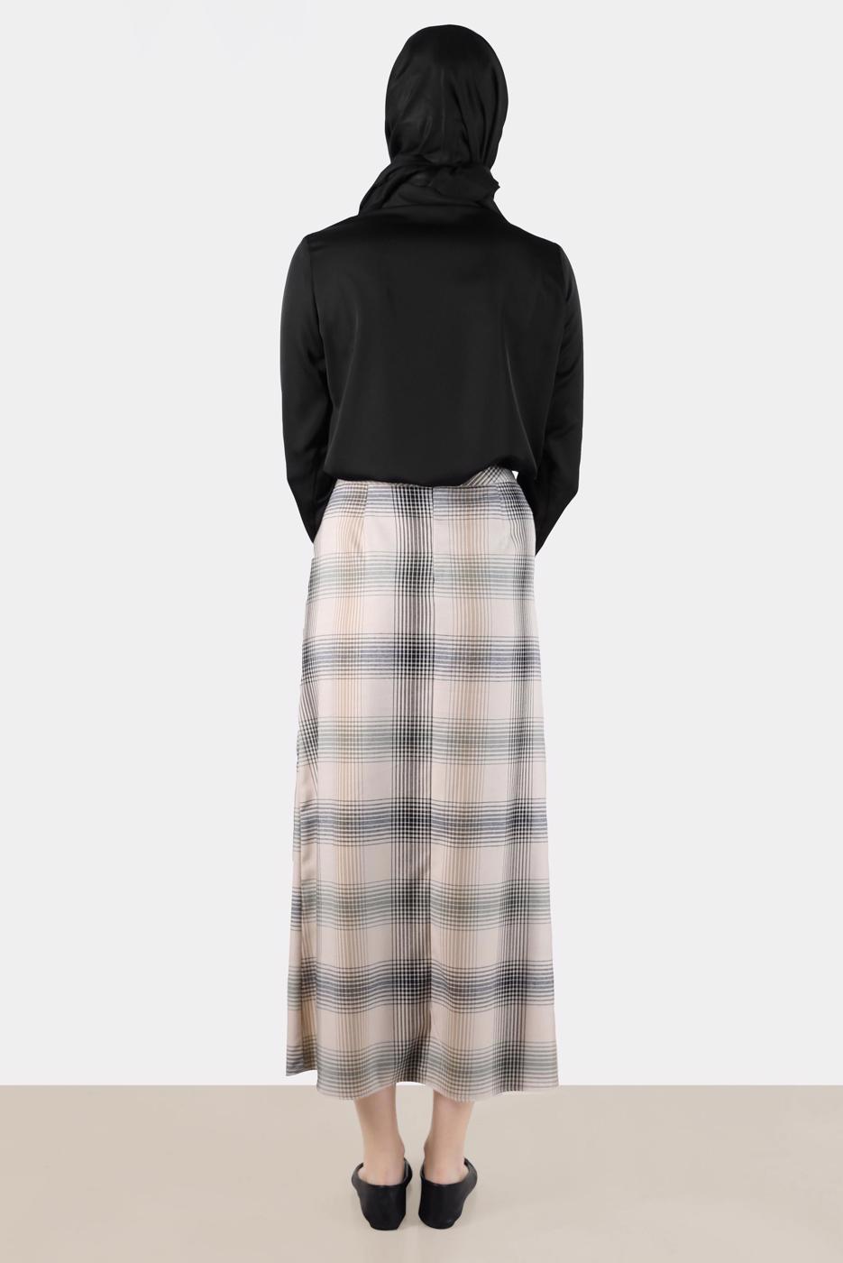 Tesettür giyim BEJ ALVİNA EKOSE DESENLİ ETEK T 60266