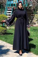 Tesettür giyim SİYAH NAKIŞLI KUŞAKLI FERACE 2867 
