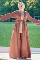 Tesettür giyim KAHVE NAKIŞLI KUŞAKLI FERACE 4867 