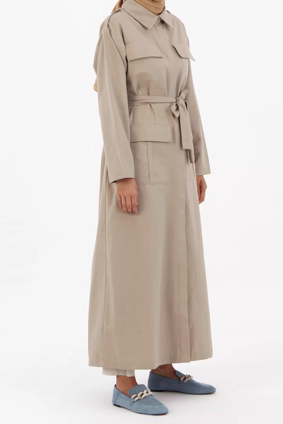 Tesettür giyim BEJ CEP DETAYLI KUŞAKLI UZUN TRENÇKOT 52068	