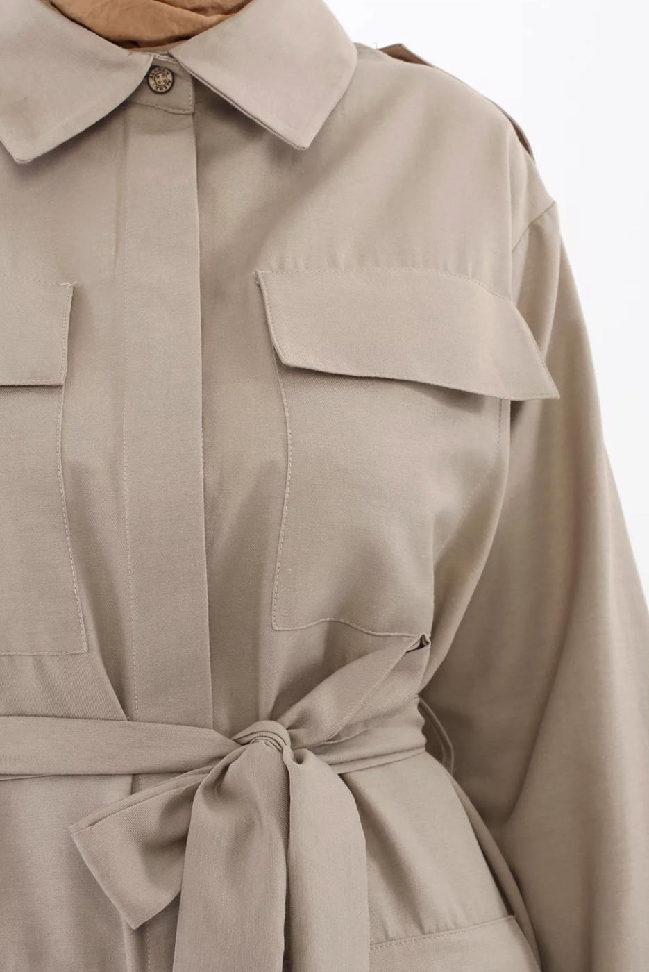 Tesettür giyim BEJ CEP DETAYLI KUŞAKLI UZUN TRENÇKOT 52068	