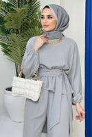 Vêtements hijab GRIS ENSEMBLE PANTALON 2 PIÈCES AVEC CEINTURE ET CHAÎNE 73051	