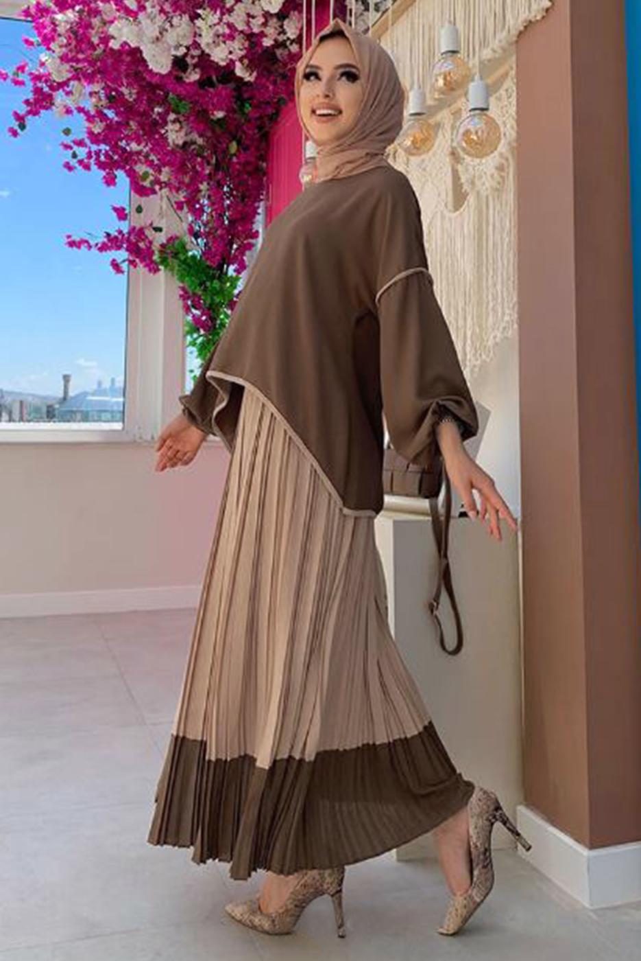 Tesettür giyim KAHVE ETEĞİ PİLİSELİ TAKIM 5518	