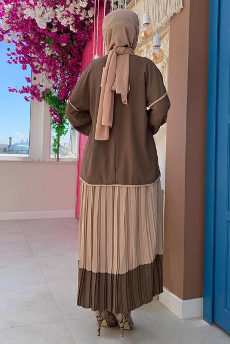 Tesettür giyim KAHVE ETEĞİ PİLİSELİ TAKIM 5518	