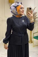 Tesettür giyim SİYAH PİLİSELİ KUŞAKLI ETEKLİ TAKIM 8035 