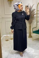 Tesettür giyim SİYAH PİLİSELİ KUŞAKLI ETEKLİ TAKIM 8035 