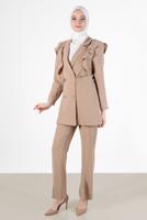 Tesettür giyim BEJ DÜĞMELİ VOLANLI PANT. TAKIM 04051	