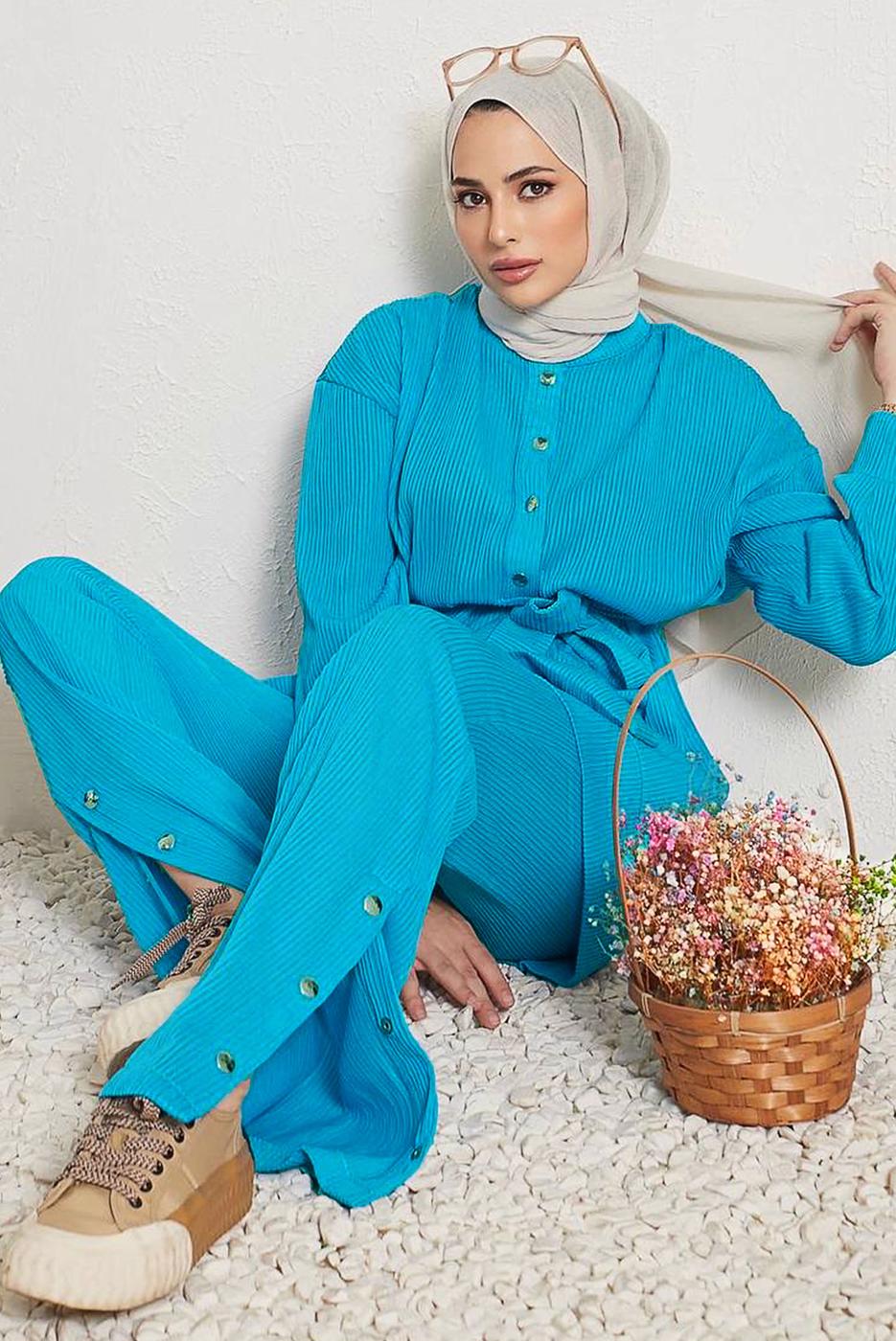 Tesettür giyim MAVİ BELDEN BAĞLAMALI FİTİLLİ PANTOLONLU TAKIM 18051 
