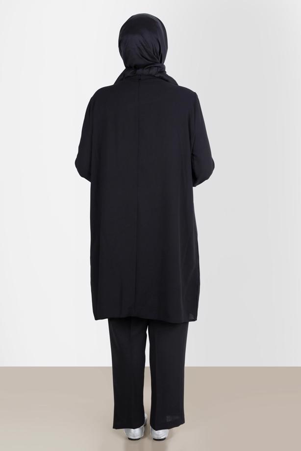 Tesettür giyim SİYAH ALVİNA BÜYÜK BEDEN TAŞLI PANTOLONLU TAKIM T 20241 - TRENDTESETTÜR