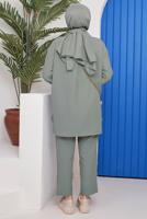 Tesettür giyim YEŞİL CEPLİ DÜĞMELİ PANT. TAKIM 24051 