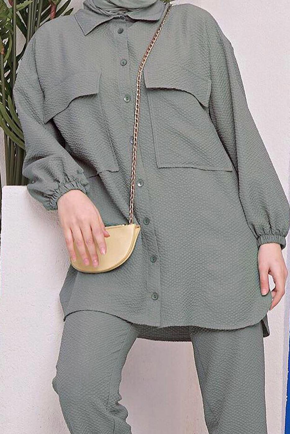 Tesettür giyim YEŞİL CEPLİ DÜĞMELİ PANT. TAKIM 24051 