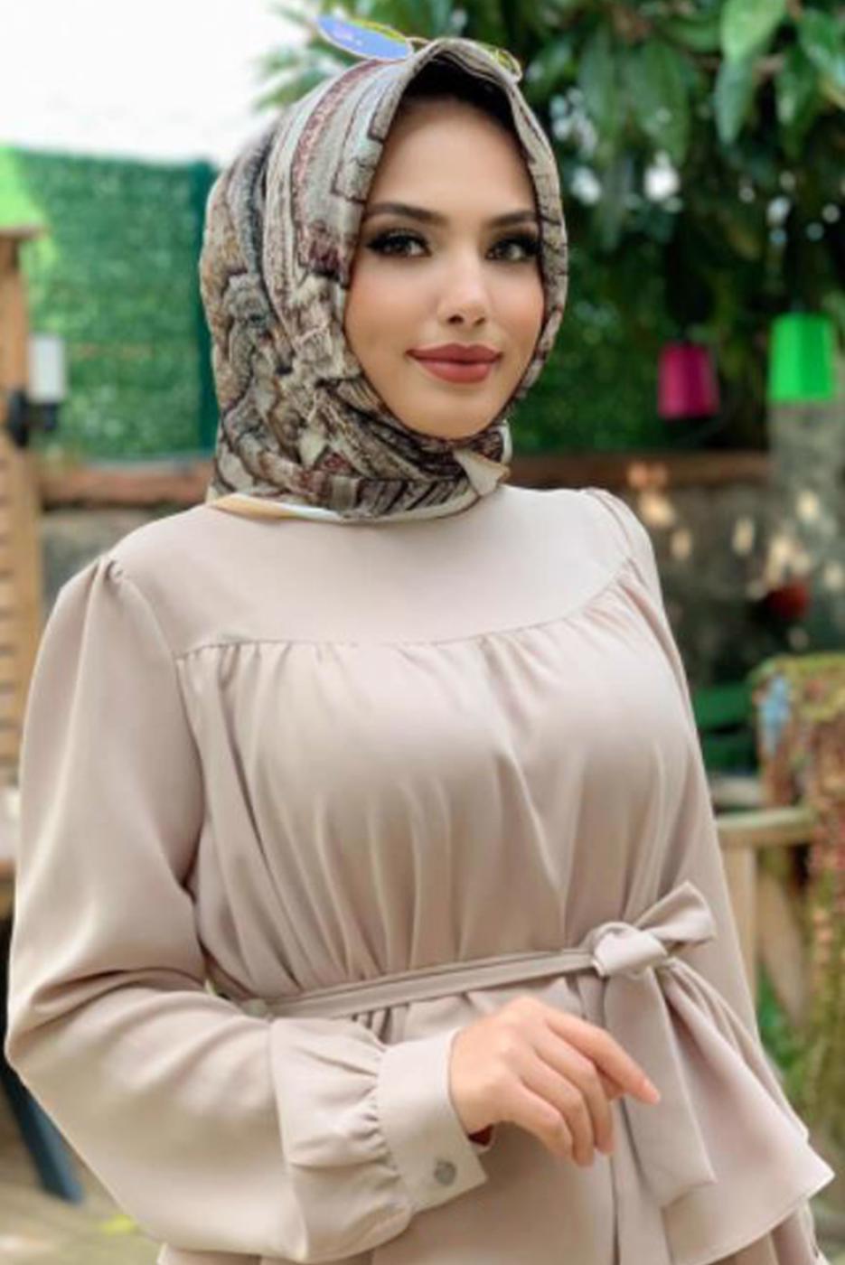 Tesettür giyim BEJ BELİ KUŞAKLI İKİLİ PANT. TAKIM 2438