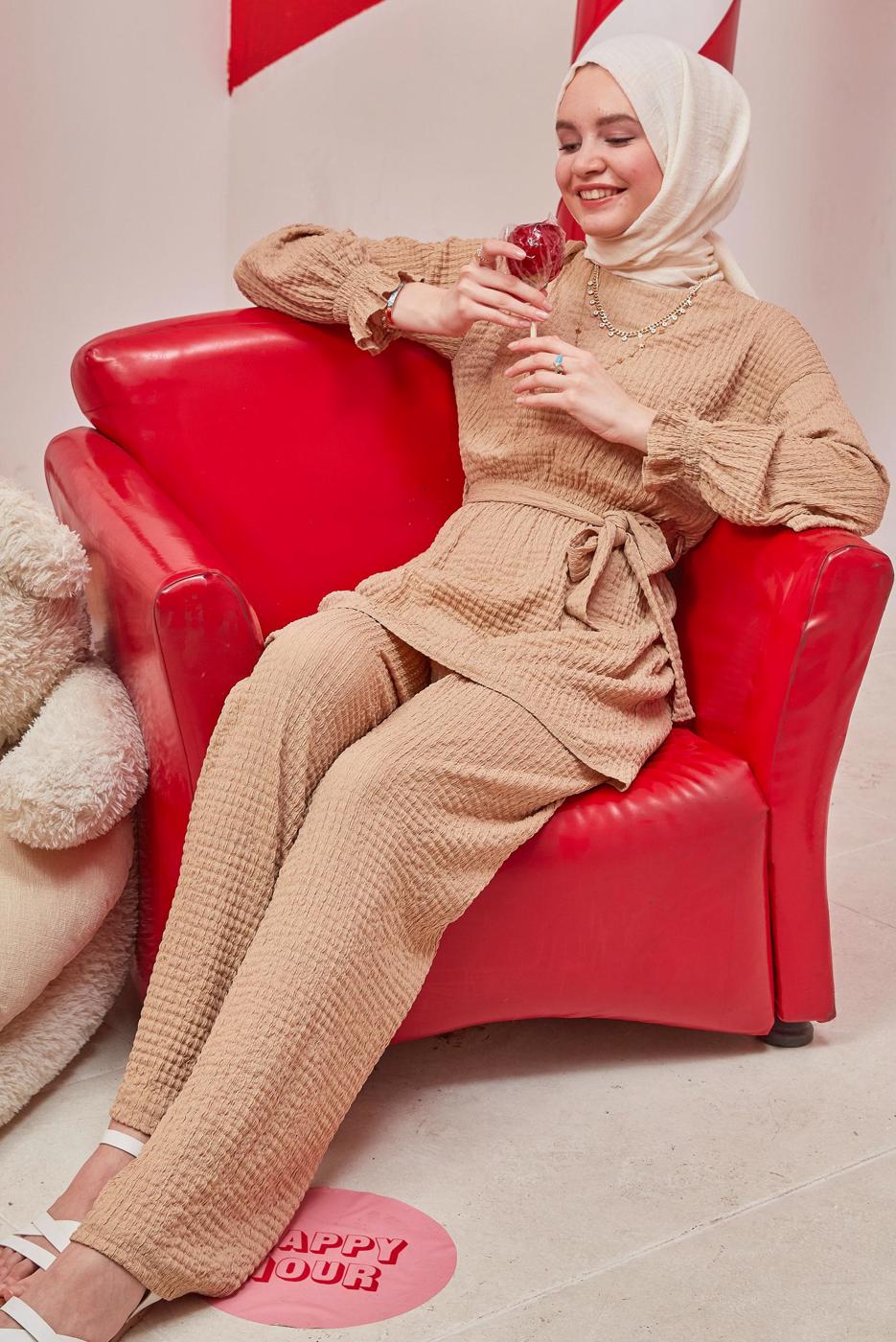 Tesettür giyim KAHVE ALVİNA WAFFLE EFEKTLİ PANTOLONLU TAKIM T 42716