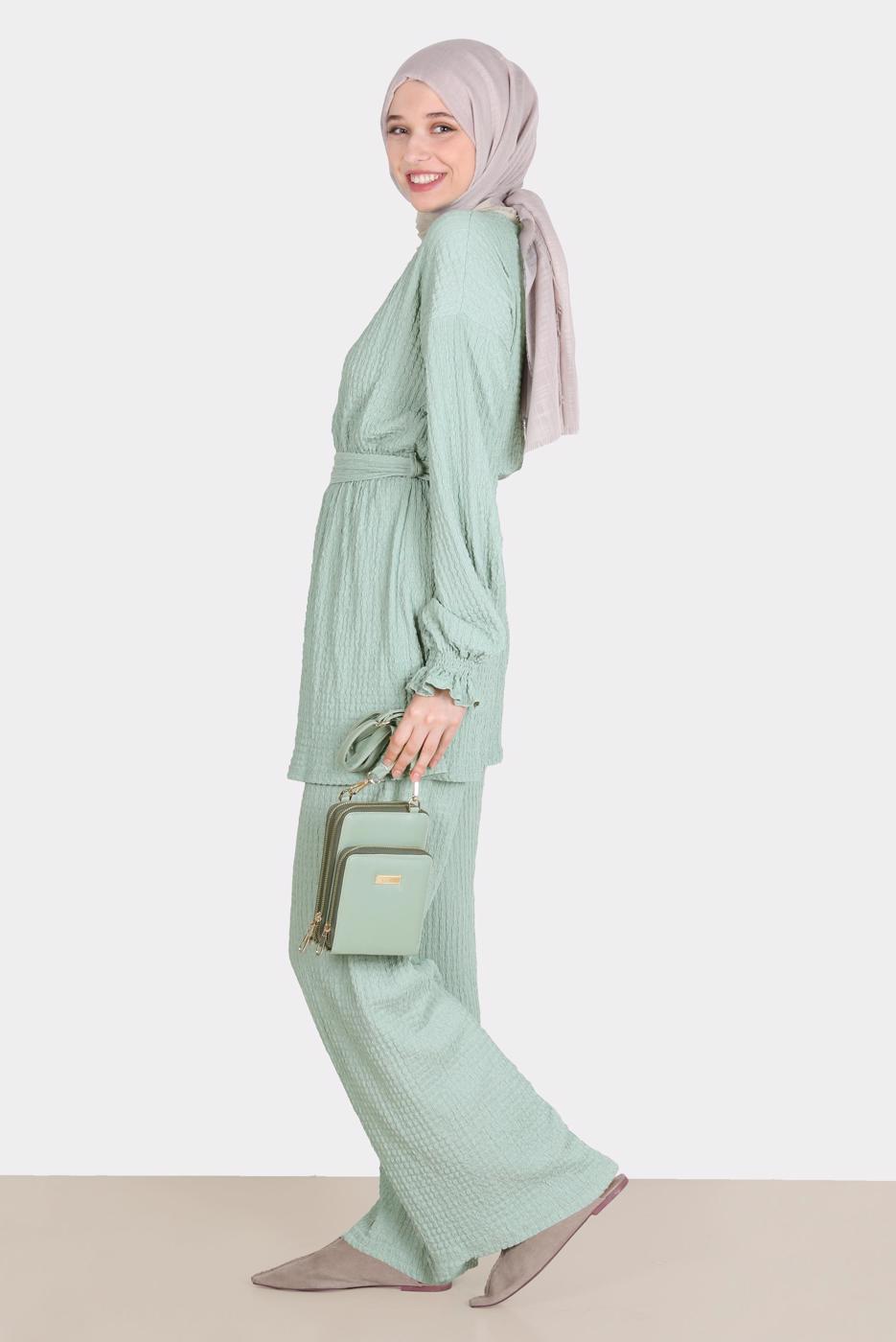 Tesettür giyim YEŞİL ALVİNA WAFFLE EFEKTLİ PANTOLONLU TAKIM T 42716