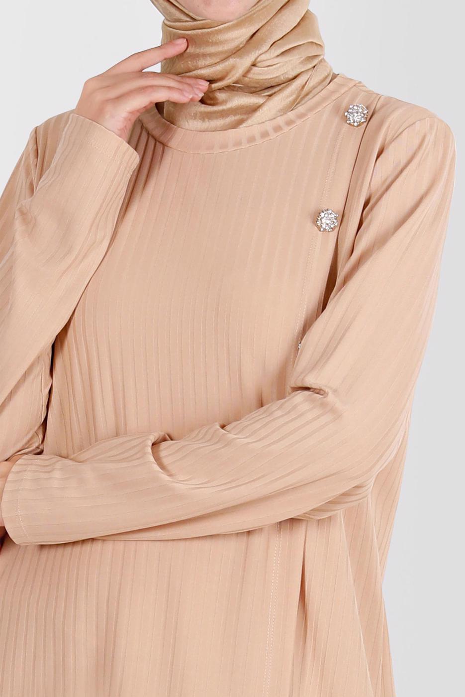 Tesettür giyim BEJ ALVİNA TAŞLI PANTOLONLU TAKIM T 42882