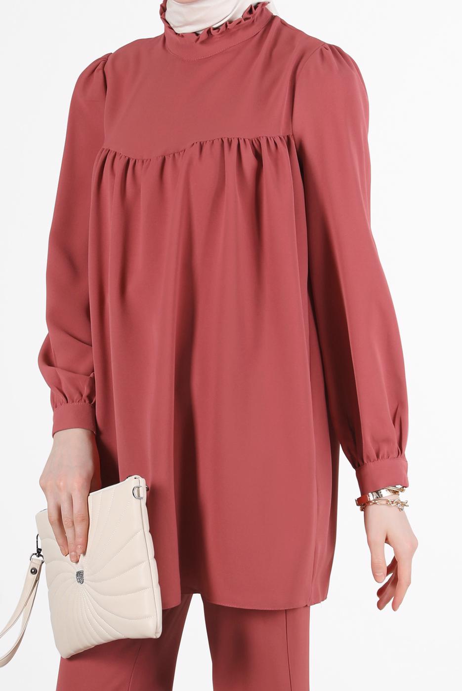 Tesettür giyim KIRMIZI YAKASI FIRFIRLI BÜZGÜLÜ PANT. TAKIM 53835 