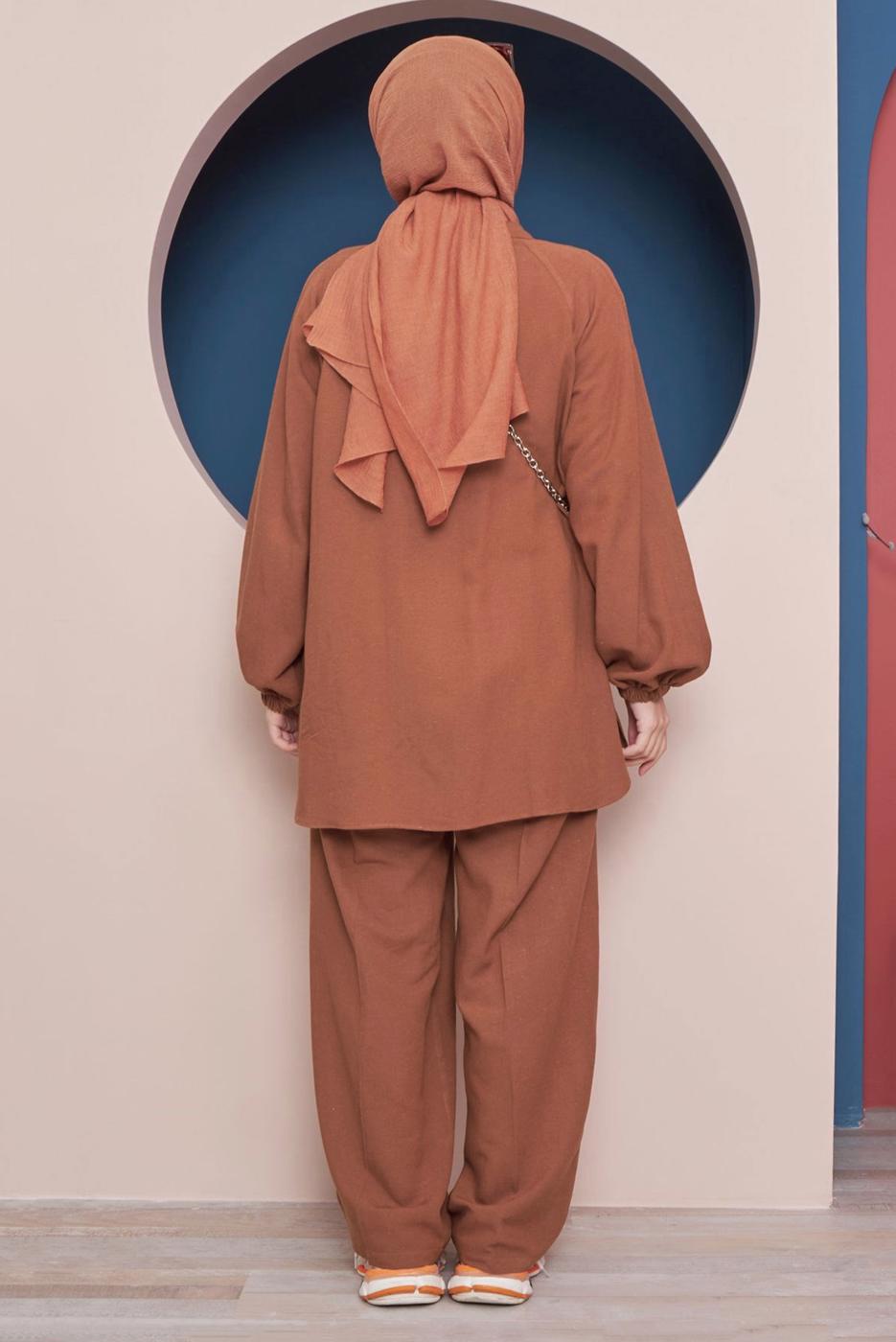 Tesettür giyim KAHVE BELİ KUŞAKLI CEPLİ PAMUKLU İKİLİ PANT. TAKIM 61051 