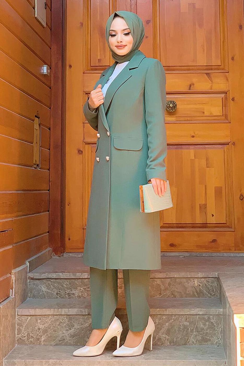 Tesettür giyim YEŞİL DÜĞMELİ CEPLİ PANTOLONLU TAKIM T 7538