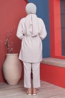 Tesettür giyim BEJ CEPLERİ BONCUK İŞLEMELİ BELİ BÜZGÜLÜ İKİLİ PANT. TAKIM 80051