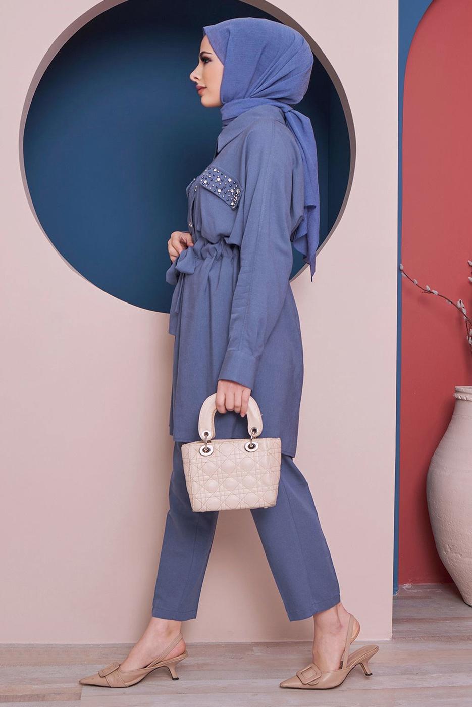Tesettür giyim LACİVERT CEPLERİ BONCUK İŞLEMELİ BELİ BÜZGÜLÜ İKİLİ PANT. TAKIM 80051