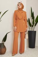 Tesettür giyim TURUNCU DÜĞME DETAYLI DEGAJE YAKA İKİLİ PANT. TAKIM 90051	