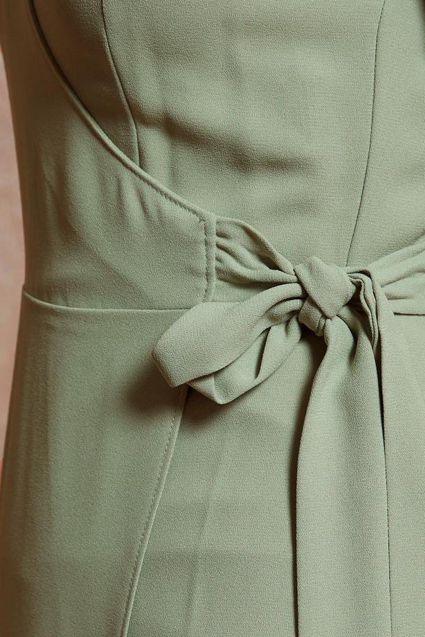 Tesettür giyim YEŞİL ALVİNA BAĞLAMA DETAYLI TULUM T 42885 - TRENDTESETTÜR