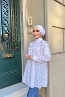 Tesettür giyim BEYAZ ÇİÇEK DESENLİ TUNİK 341  