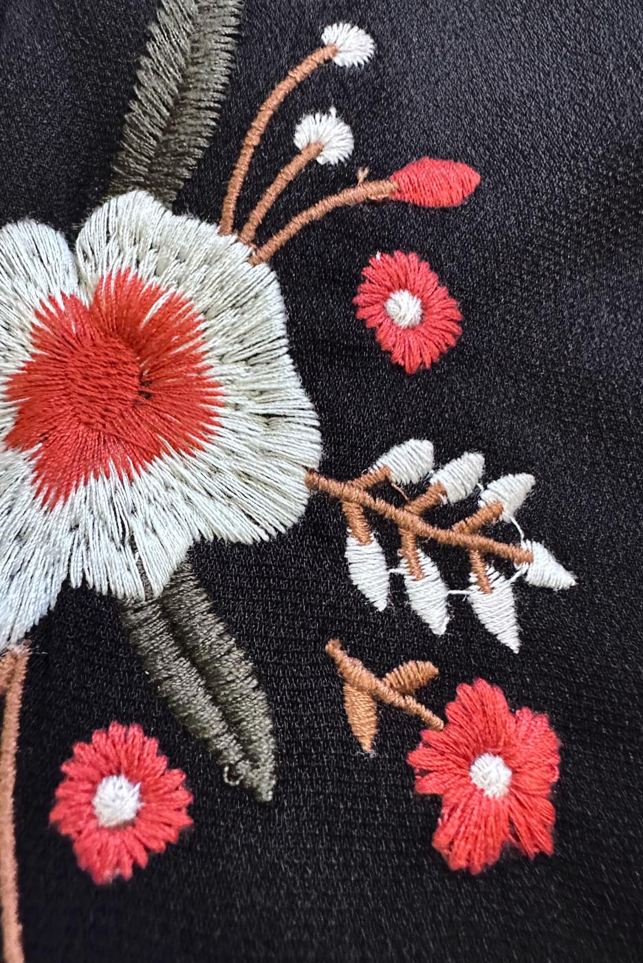 Tesettür giyim SİYAH ALVİNA BÜYÜK BEDEN İŞLEMELİ TUNİK T 20247