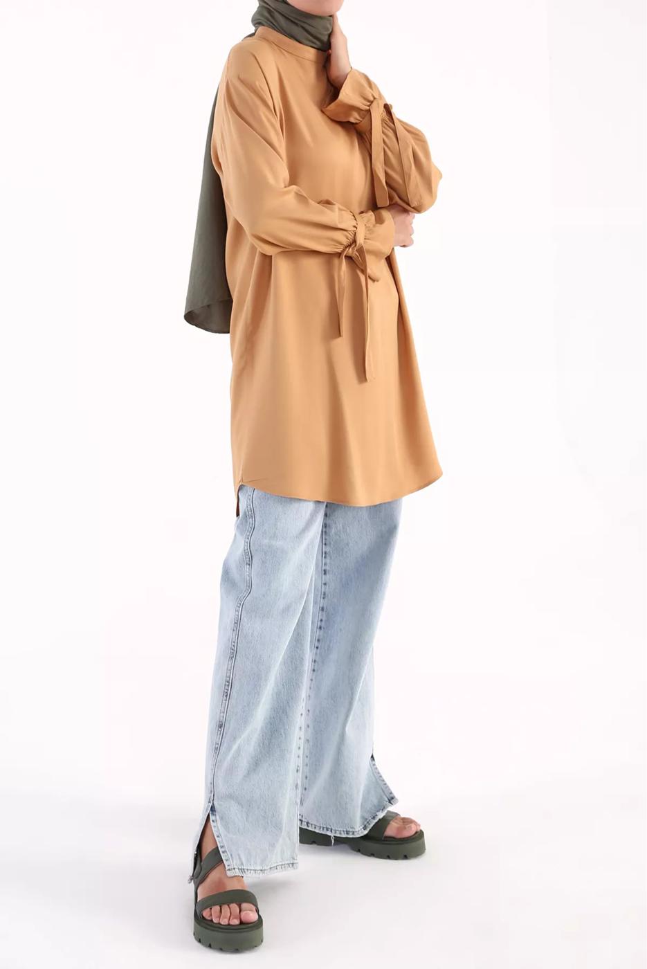 Tesettür giyim TURUNCU MANŞETLERİ BAĞLAMA DETAYLI ARKADAN DÜĞMELİ TUNİK 35005 