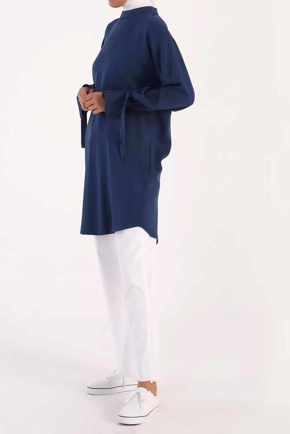 Tesettür giyim LACİVERT MANŞETLERİ BAĞLAMA DETAYLI ARKADAN DÜĞMELİ TUNİK 35005 