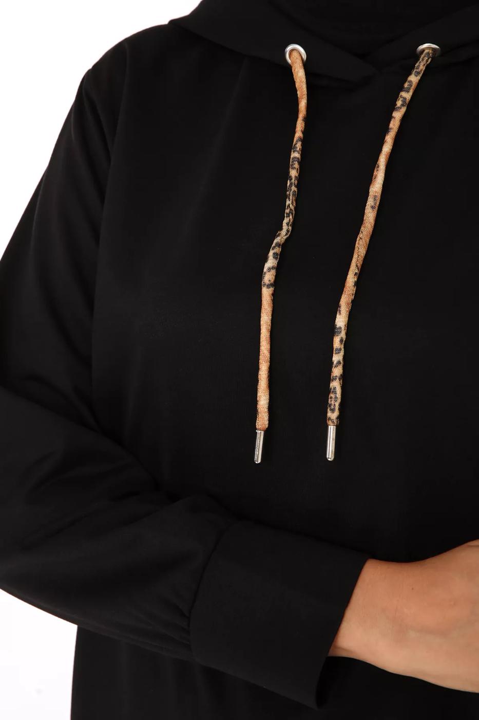 Tesettür giyim SİYAH LEOPAR BAĞCIKLI KAPÜŞONLU TUNİK 38005 