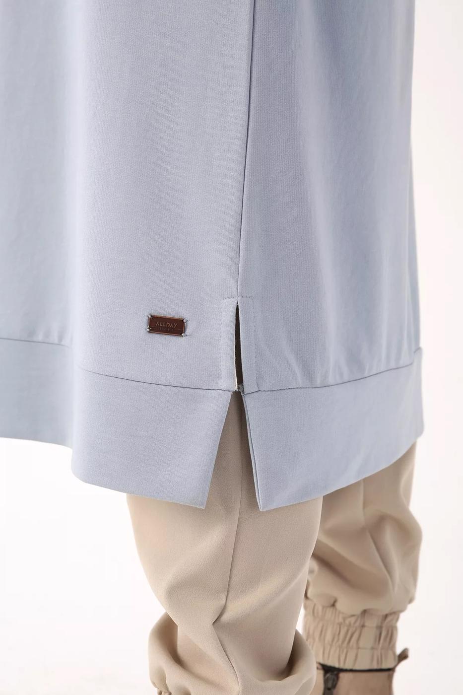 Tesettür giyim MAVİ LEOPAR BAĞCIKLI KAPÜŞONLU TUNİK 38005 