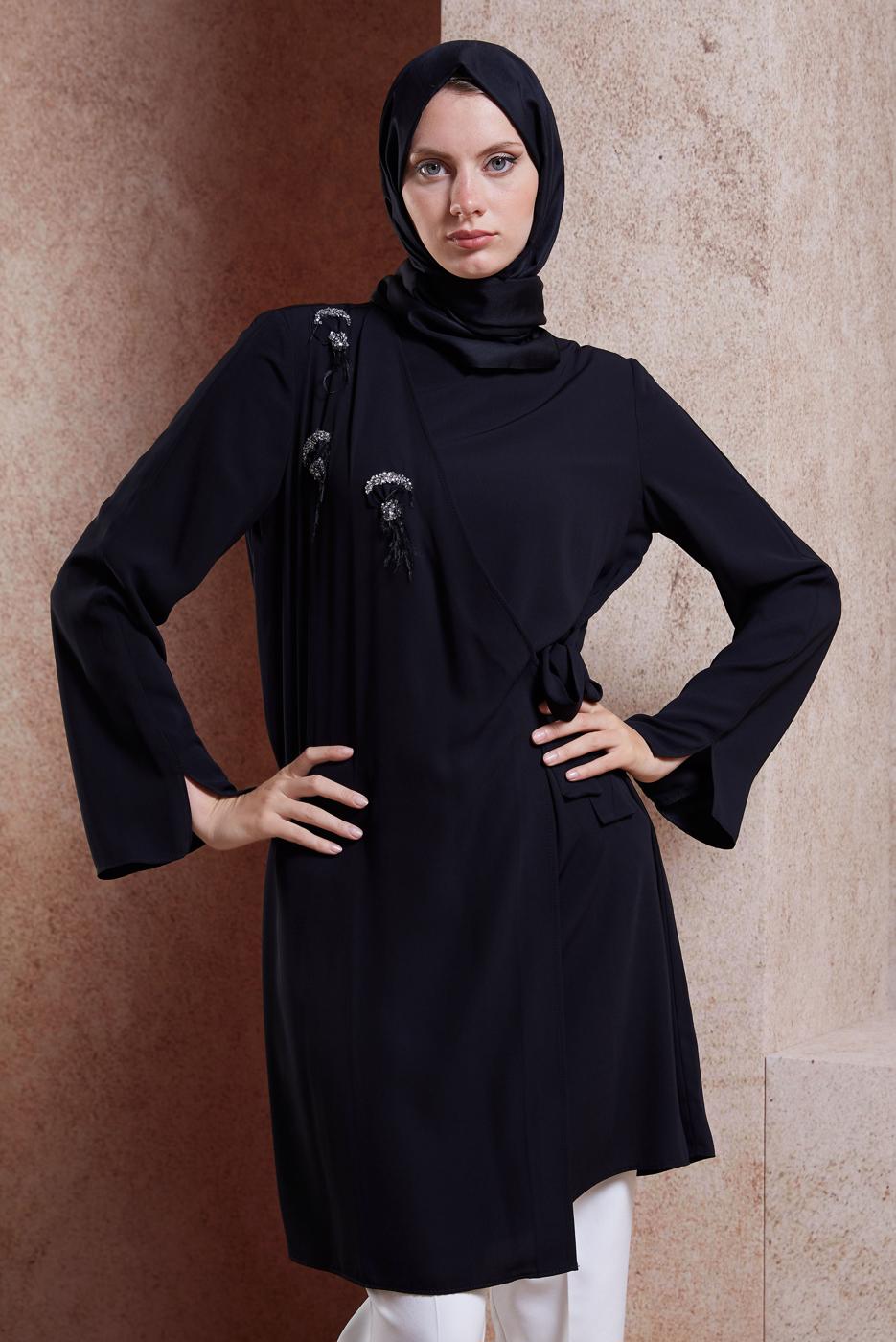 Tesettür giyim SİYAH ALVİNA BAĞLAMA DETAYLI TUNİK T 42880