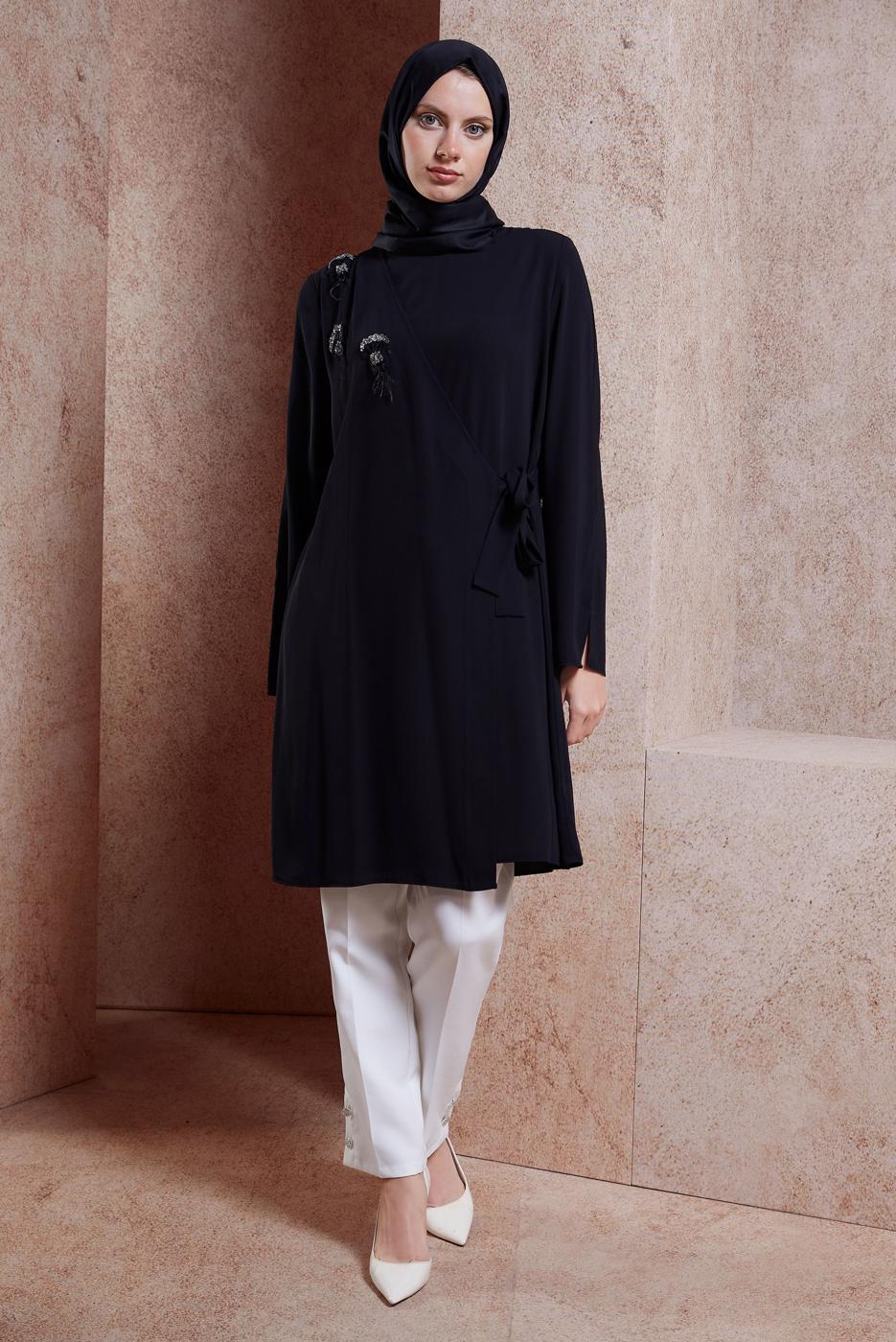 Tesettür giyim SİYAH ALVİNA BAĞLAMA DETAYLI TUNİK T 42880