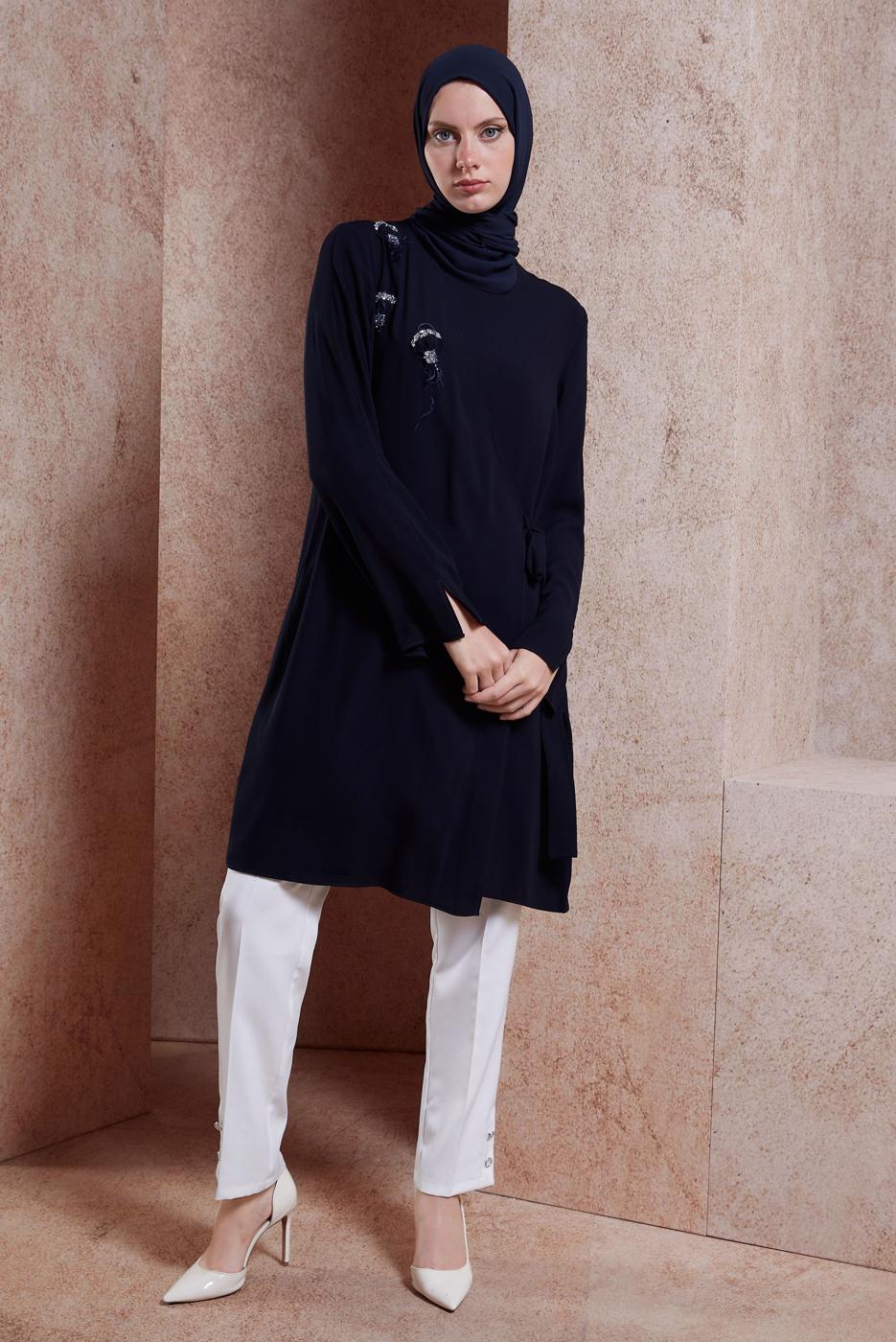 Tesettür giyim LACİVERT ALVİNA BAĞLAMA DETAYLI TUNİK T 42880