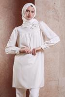 Tesettür giyim EKRU ALVİNA TAŞ DETAYLI TUNİK T 42902