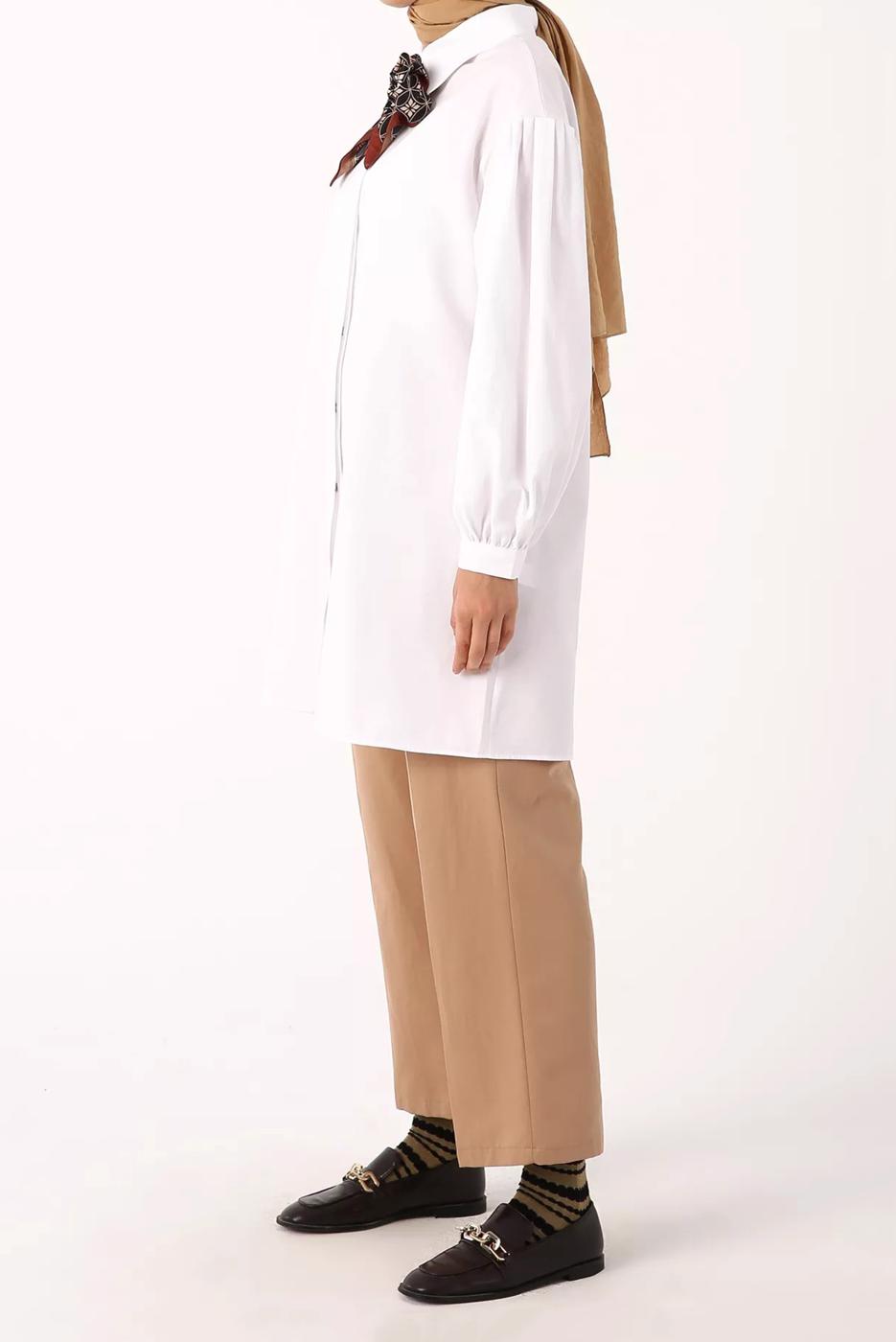 Tesettür giyim BEYAZ GİZLİ DÜĞMELİ BALON KOL TUNİK 66015 